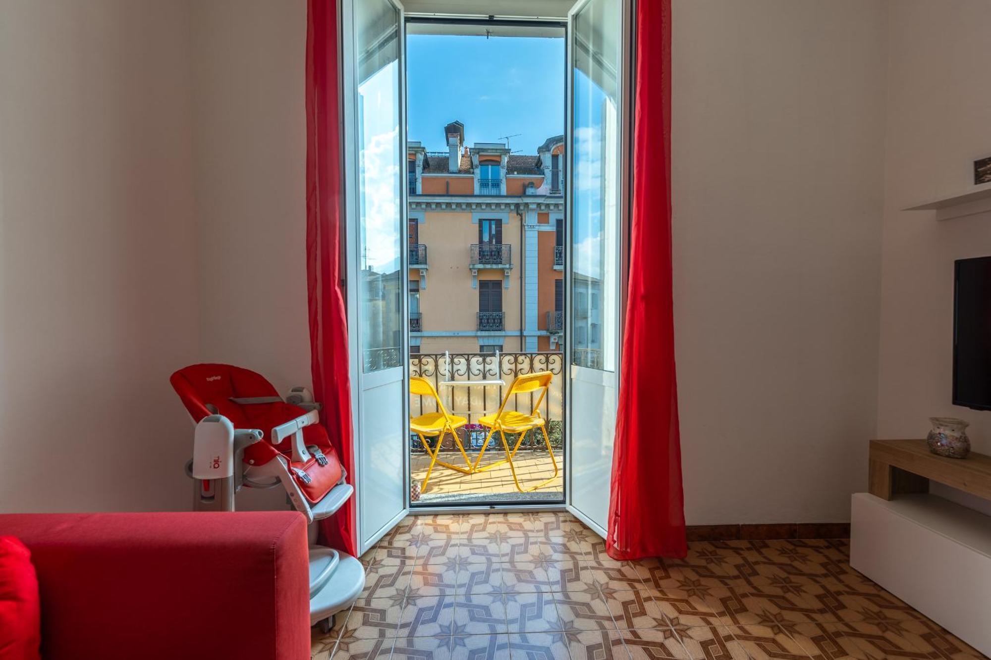 Casa Vacanza Dimora Vincenza Luino Εξωτερικό φωτογραφία